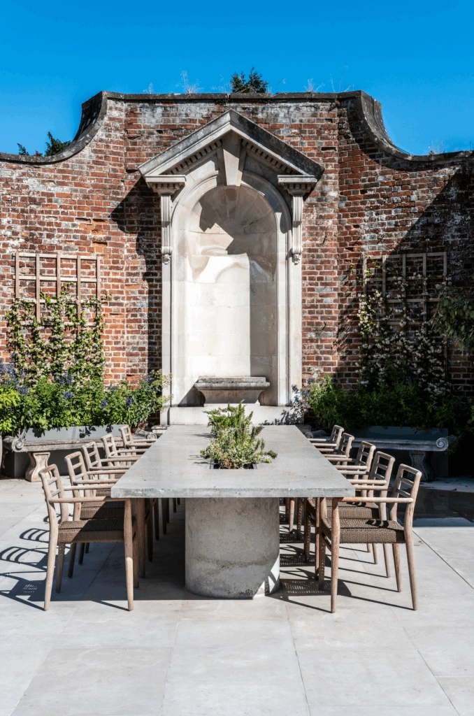 Wye-Interior-Design-garden-678×1024